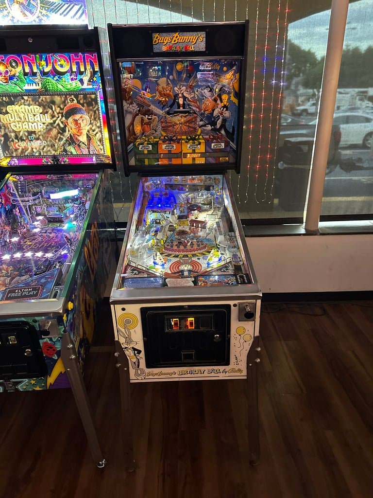 Bally Bugs Bunny's Birthday Ball Pinball Machine for sale