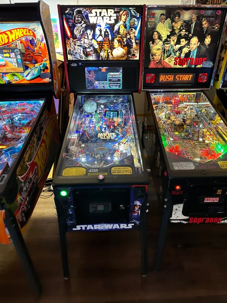 Stern Pinball Star Wars Pro Pinball Machine for sale
