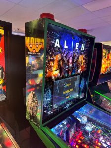 Pinball Brothers Alien Limited Version Pinball Machine for sale ()