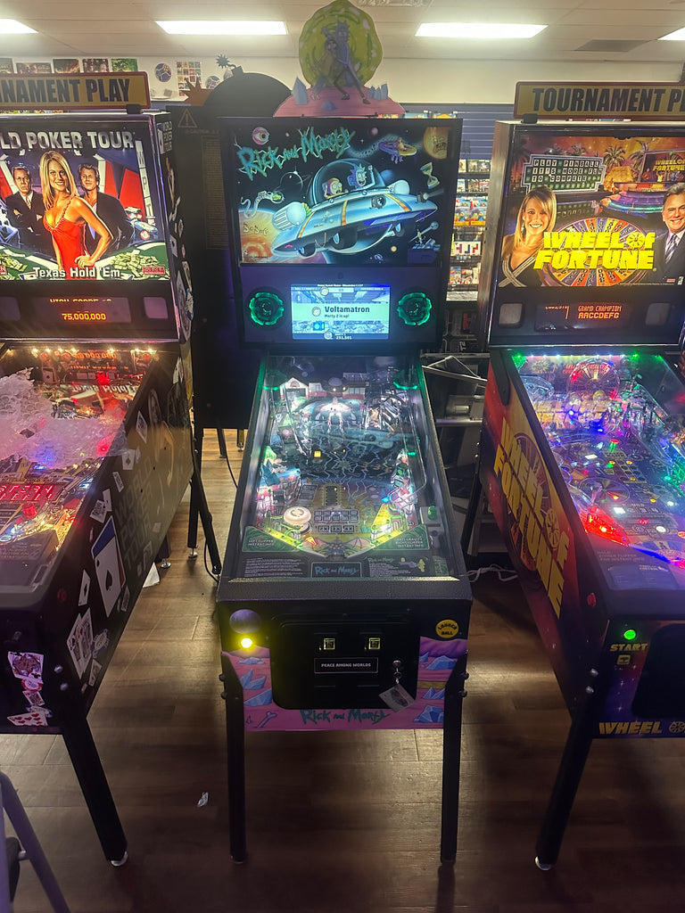 Spooky Pinball Rick and Morty Standard Pinball Machine for sale ()