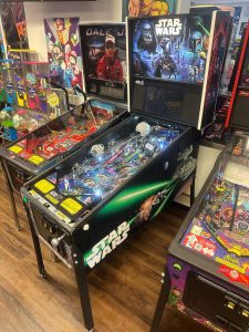 Stern Pinball Star Wars Premium Pinball Machine for sale ()