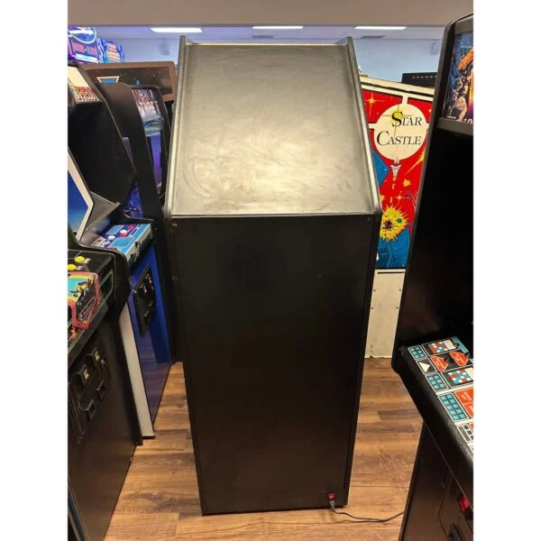 Asteroids Deluxe Arcade Game — image 3