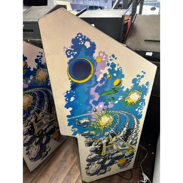 Asteroids Deluxe Arcade Game — image 5