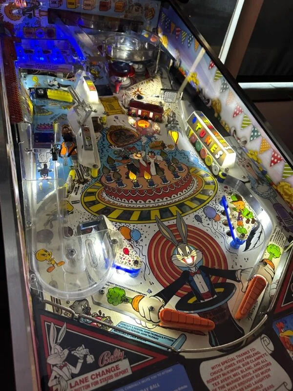 Bally Bugs Bunny's Birthday Ball Pinball Machine — image 23
