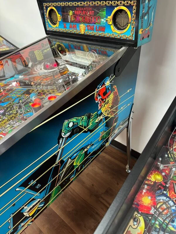 Bally Judge Dredd Pinball Machine — image 16