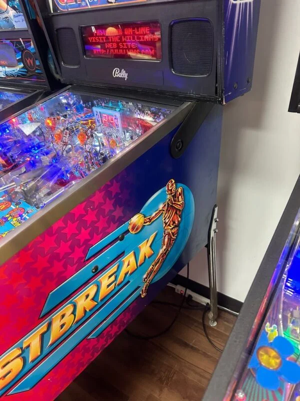 Bally NBA Fastbreak Pinball Machine — image 7
