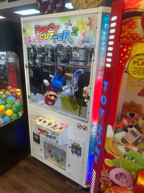 Fancy Cutter II Prize Redemption Arcade Machine by Feiloli — image 6