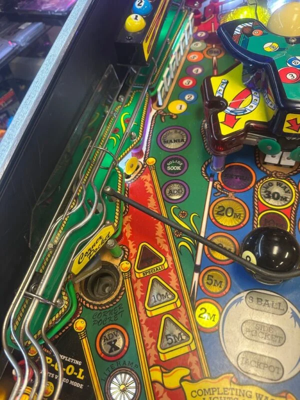 Gottlieb Cue Ball Wizard Pinball Machine — image 15