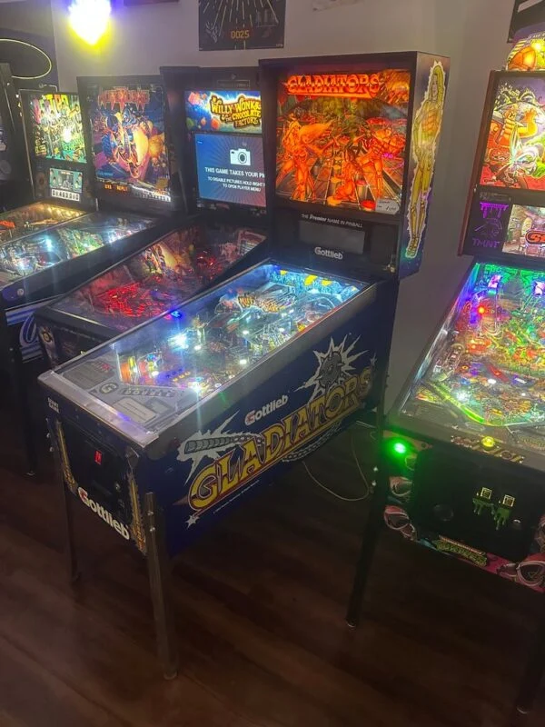 Gottlieb Gladiators Pinball Machine — image 4