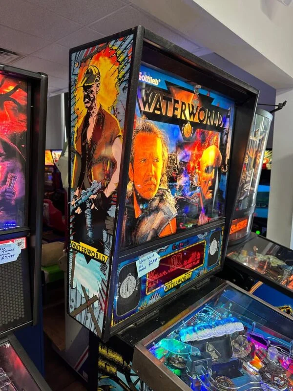 Gottlieb Waterworld Pinball Machine — image 13