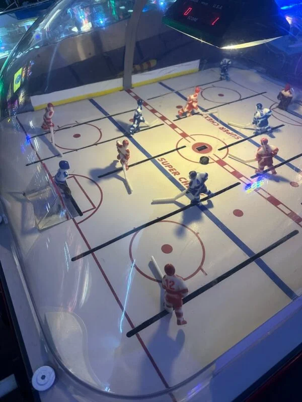 ICE Super Chexx Pro Bubble Hockey — image 3