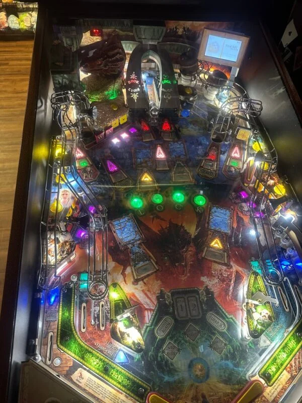 JJP The Hobbit Limited Edition Pinball Machine — image 8