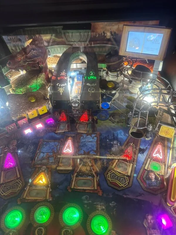 JJP The Hobbit Limited Edition Pinball Machine — image 9