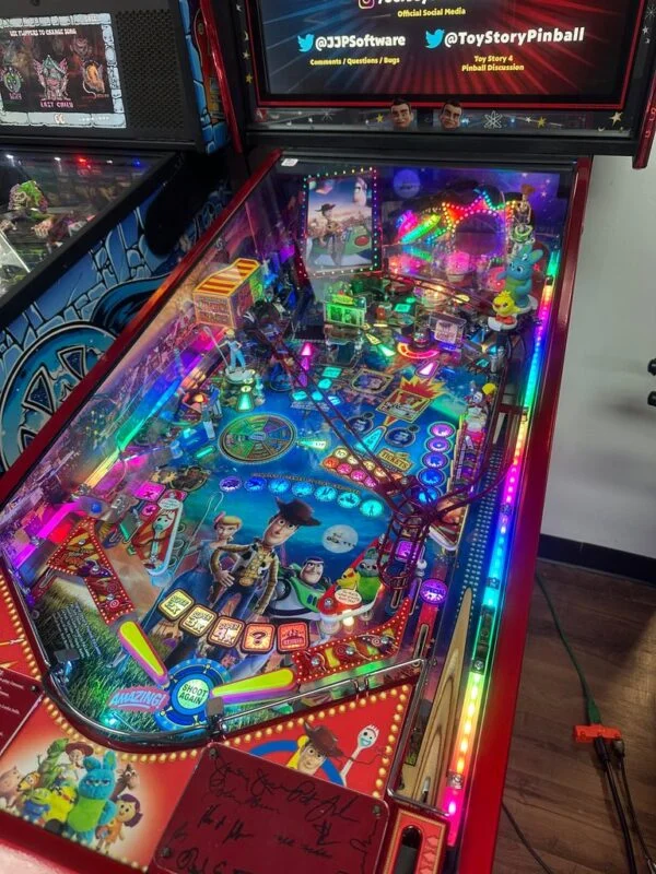 JJP Toy Story 4 Collectors Edition Pinball Machine — image 3