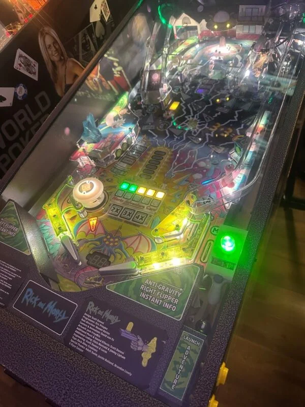 Spooky Pinball Rick and Morty Standard Pinball Machine — image 7
