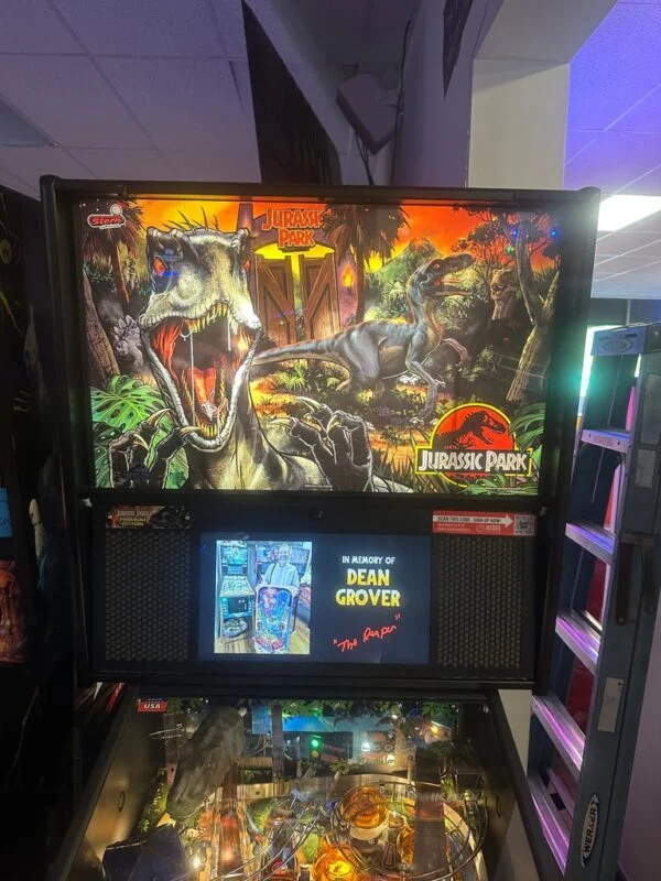 Stern Pinball Jurassic Park Premium Pinball Machine — image 12