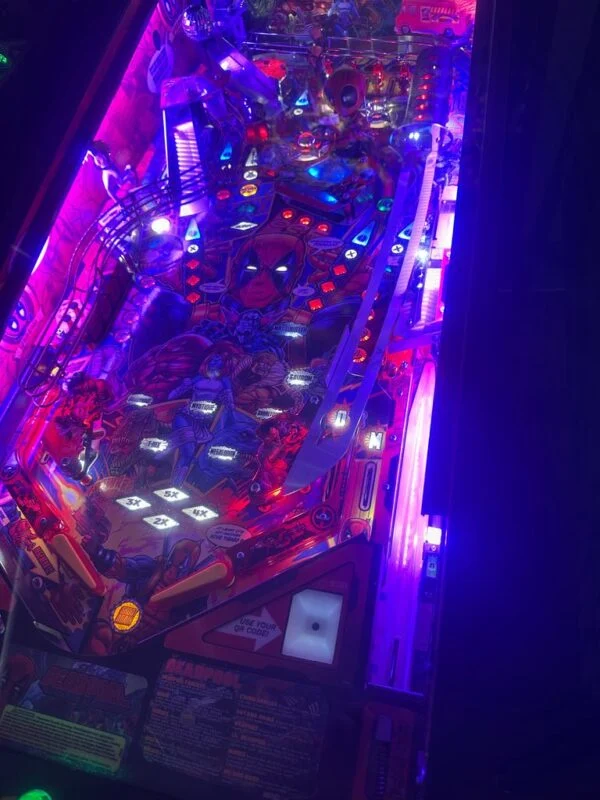Stern Pinball LOADED Deadpool Premium Pinball Machine — image 2