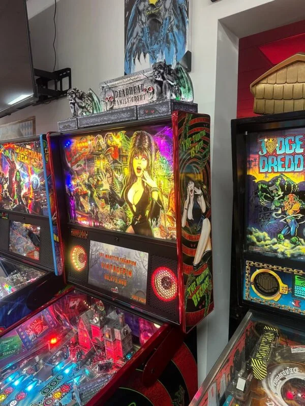 Stern Pinball LOADED Elvira’s House of Horrors Premium Pinball Machine — image 5