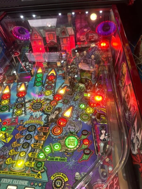 Stern Pinball LOADED Elvira’s House of Horrors Premium Pinball Machine — image 11