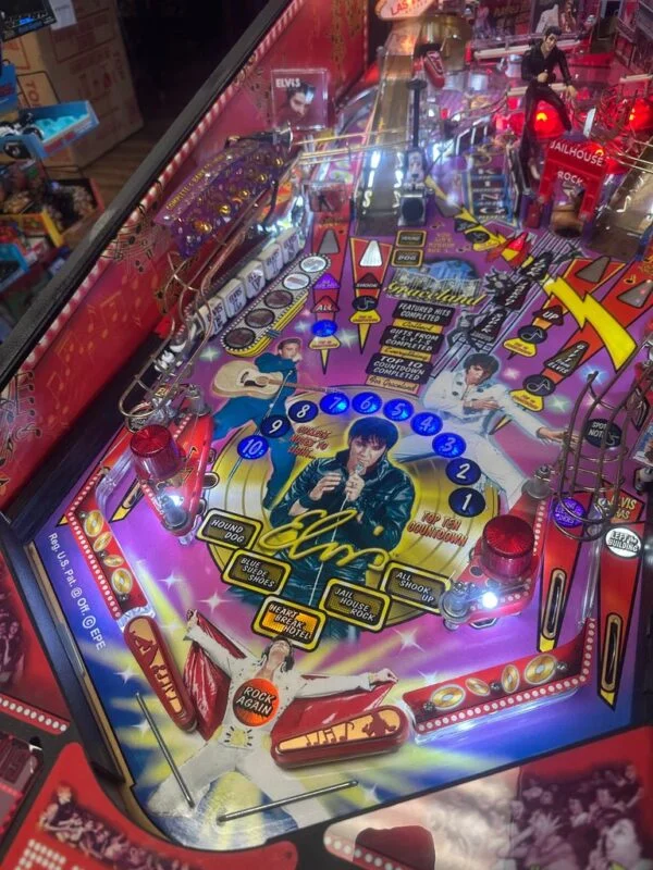 Stern Pinball LOADED Elvis Pinball Machine — image 8
