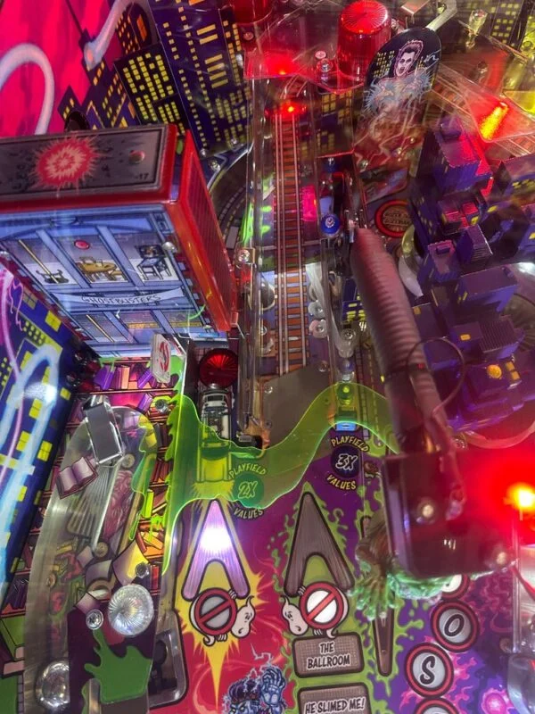 Stern Pinball LOADED Ghostbusters Pro Pinball Machine — image 16