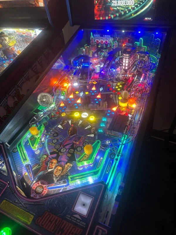 Stern Pinball LOADED John Wick Premium Pinball Machine — image 2