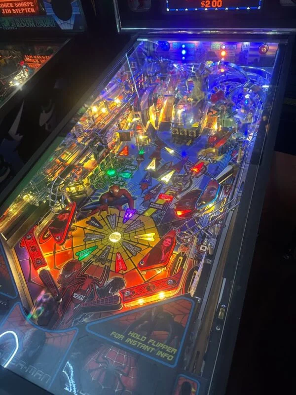 Stern Pinball LOADED Spider-Man Pinball Machine — image 4