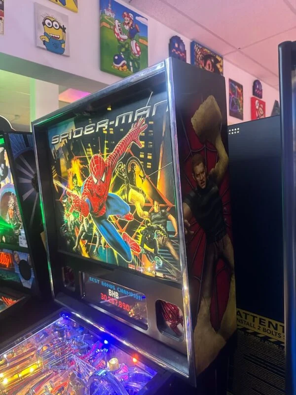 Stern Pinball LOADED Spider-Man Pinball Machine — image 12