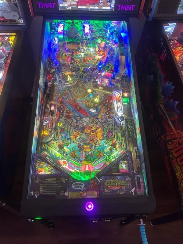 Stern Pinball LOADED Teenage Mutant Ninja Turtles Premium Pinball Machine — image 6