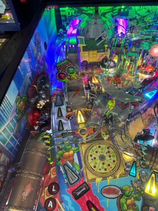 Stern Pinball LOADED Teenage Mutant Ninja Turtles Premium Pinball Machine — image 7