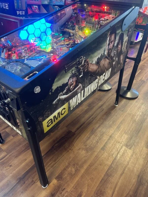 Stern Pinball LOADED The Walking Dead Premium Pinball Machine — image 7