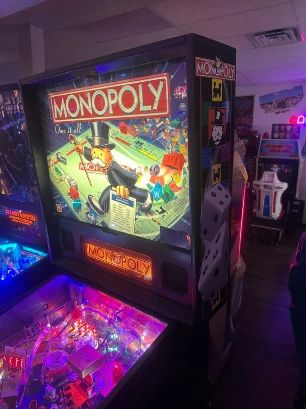 Stern Pinball Monopoly Pinball Machine — image 4