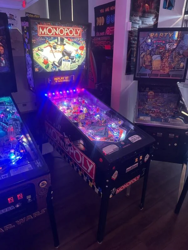 Stern Pinball Monopoly Pinball Machine — image 9