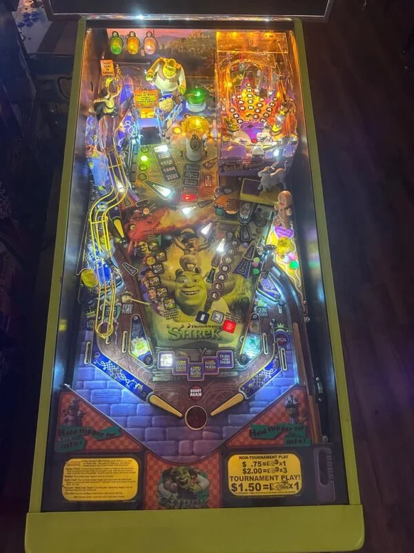 Stern Pinball Shrek Pinball Machine — image 4