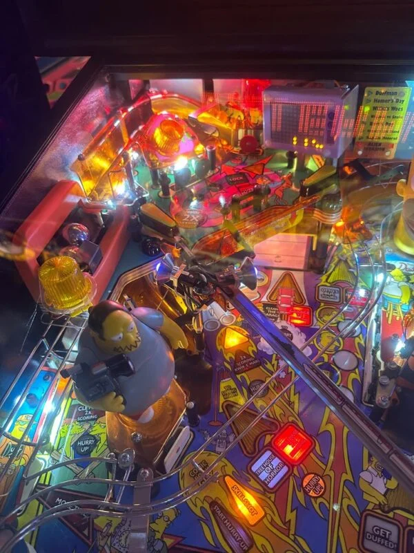 Stern Pinball The Simpsons Pinball Party Pinball Machine — image 6