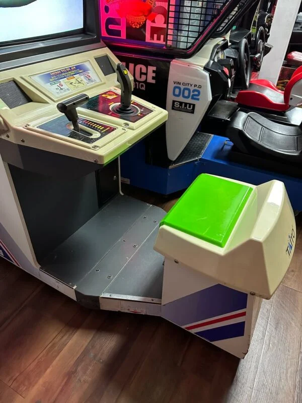 Taito Landing Gear Arcade Game — image 4