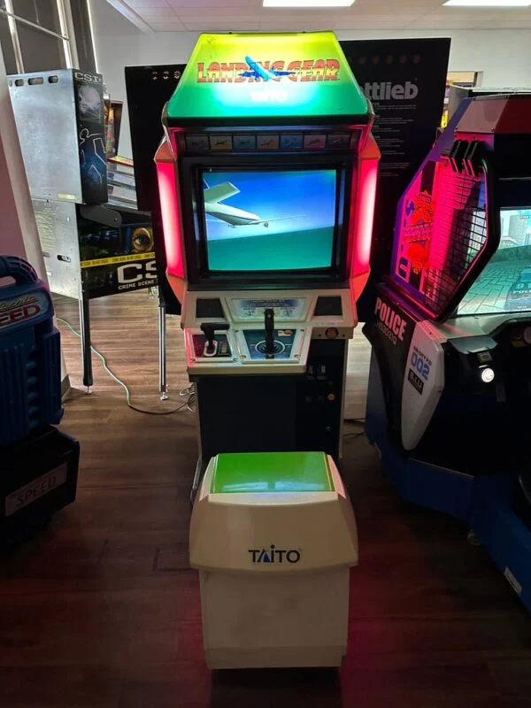 Taito Landing Gear Arcade Game — image 10