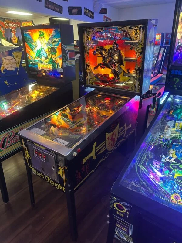 Williams Black Knight Pinball Machine — image 2