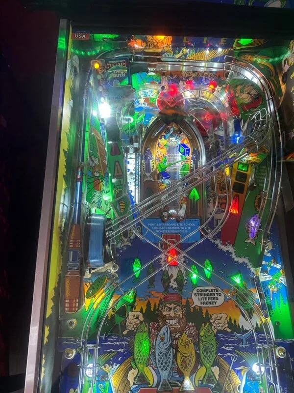 Williams LOADED Fish Tales Pinball Machine — image 15