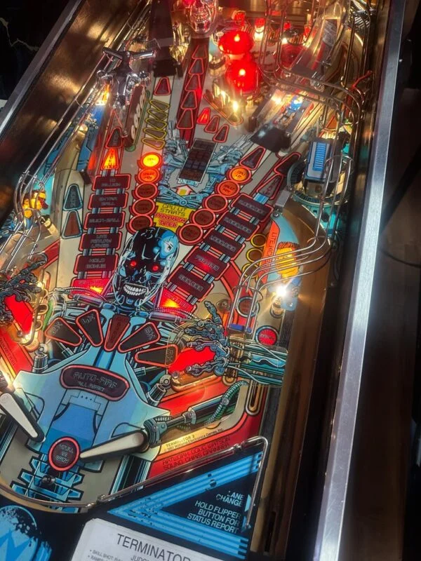 Williams Terminator 2: Judgement Day Pinball Machine — image 8