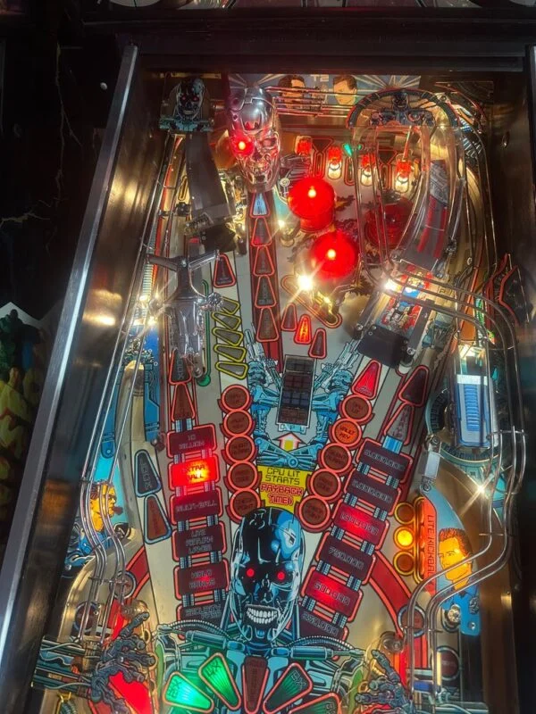 Williams Terminator 2: Judgement Day Pinball Machine — image 9